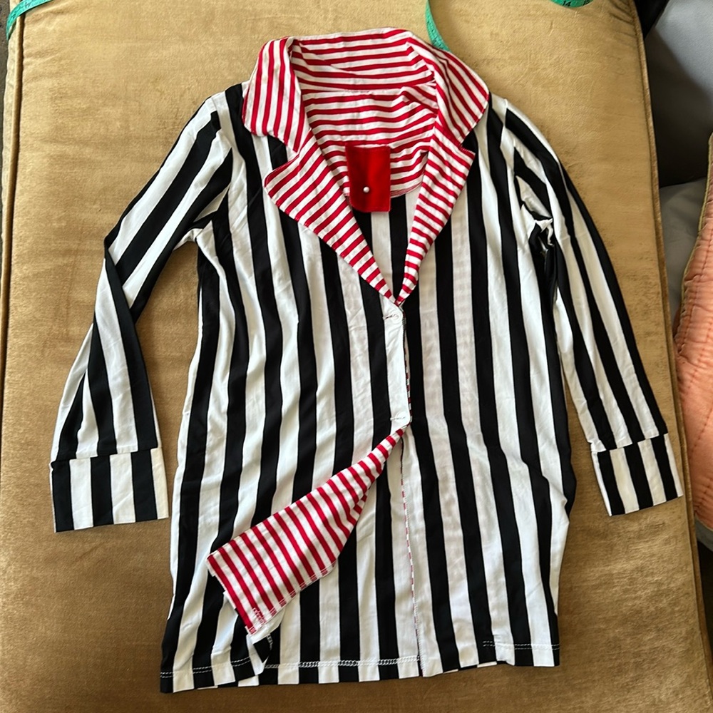 Lounge wear Pajamaa top Stripe black whitee with color block trim red white sz S